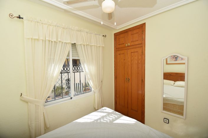 Image No.15-3 Bed Townhouse for sale