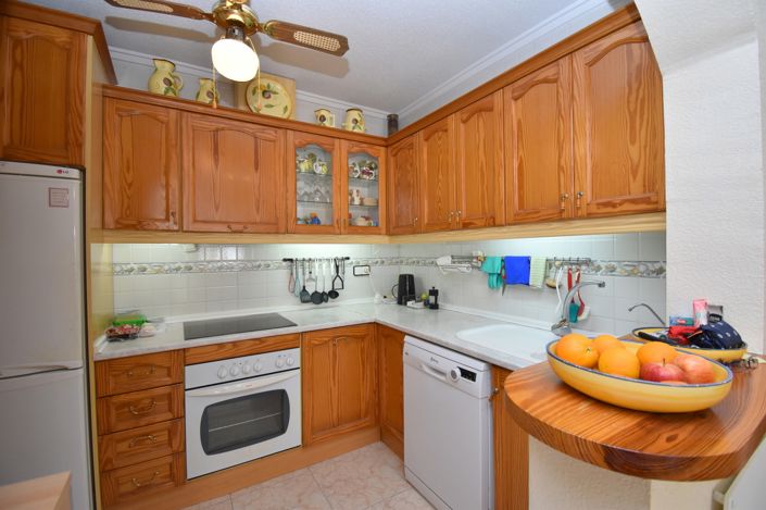 Image No.6-3 Bed Townhouse for sale