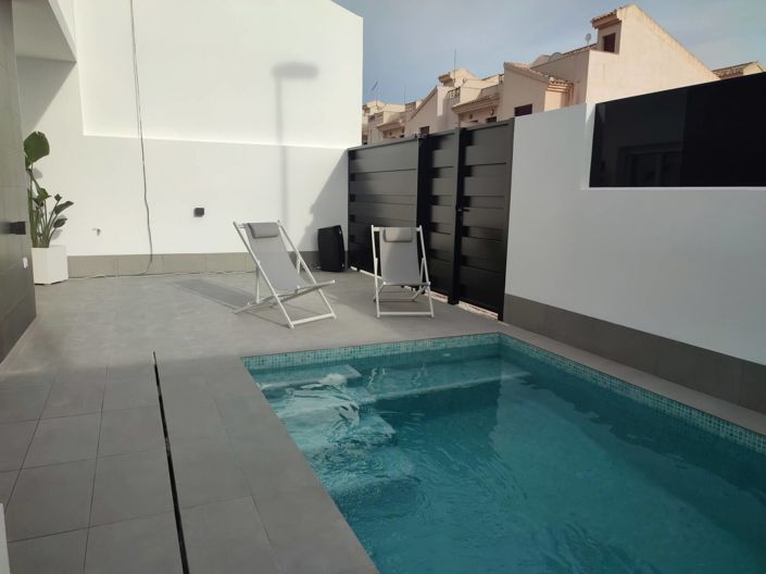 Image No.13-3 Bed Villa for sale