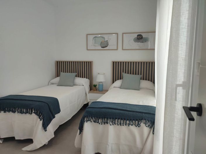 Image No.2-3 Bed Villa for sale
