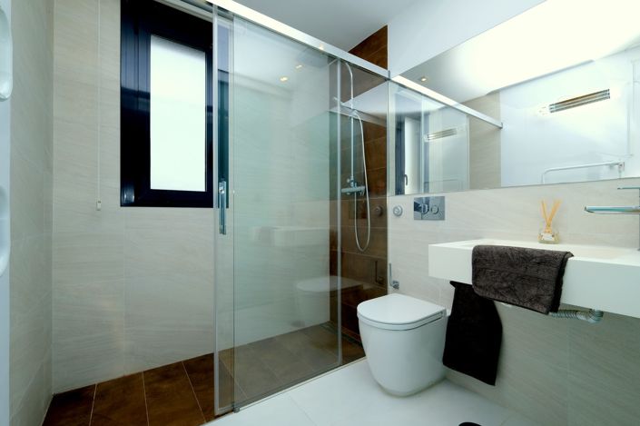 Image No.14-2 Bed Property for sale