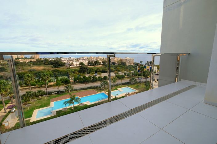 Image No.18-2 Bed Property for sale