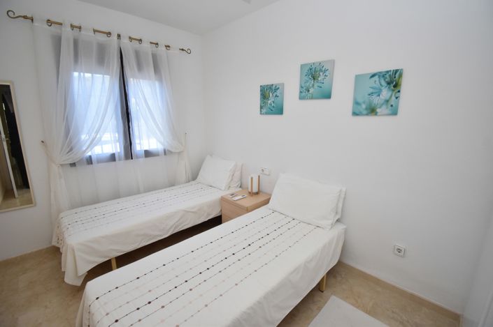 Image No.14-2 Bed Property for sale