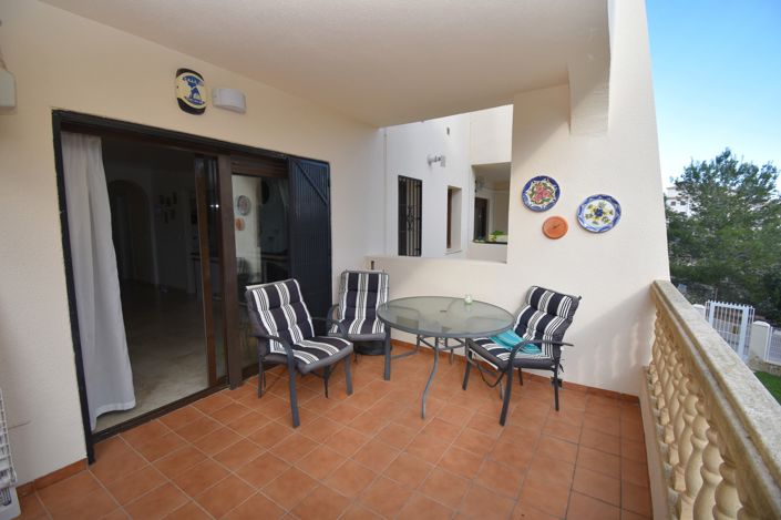 Image No.20-2 Bed Property for sale