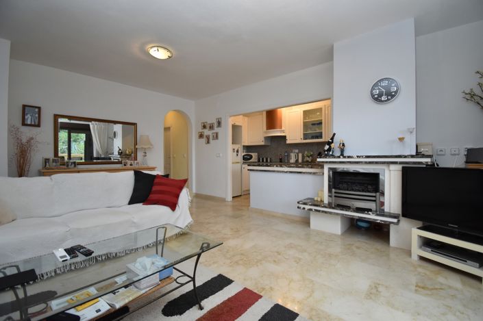 Image No.4-2 Bed Property for sale