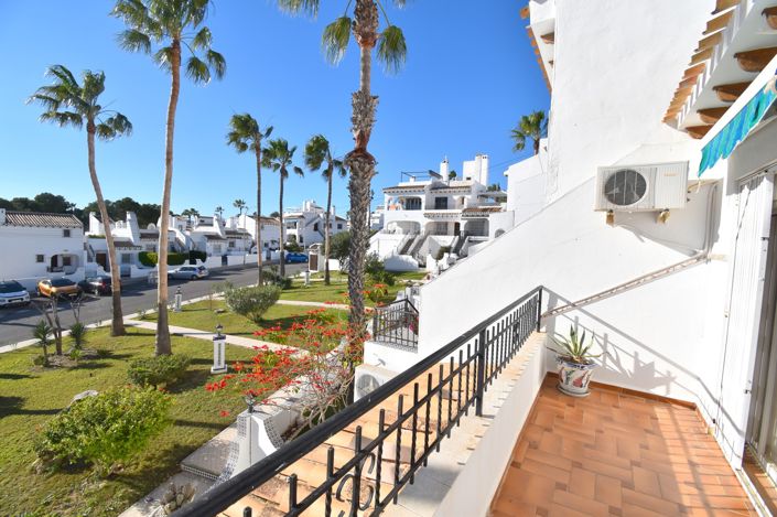 Image No.14-2 Bed Townhouse for sale