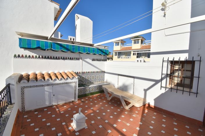 Image No.23-2 Bed Townhouse for sale