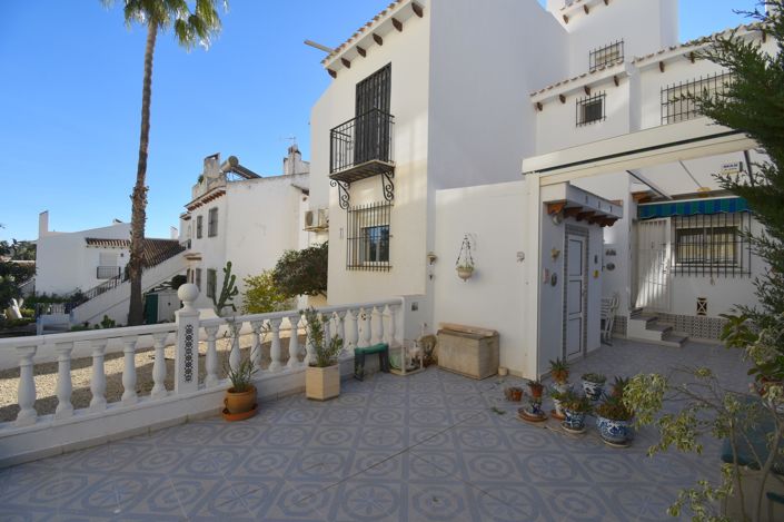 Image No.27-2 Bed Townhouse for sale