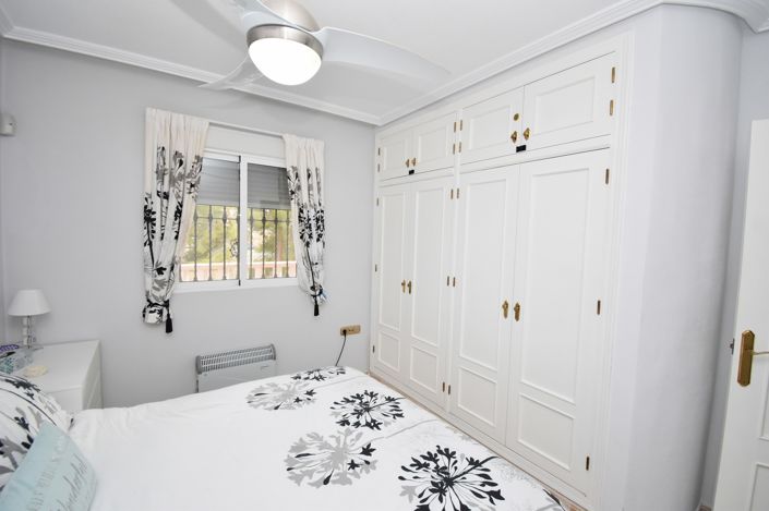 Image No.9-2 Bed Property for sale