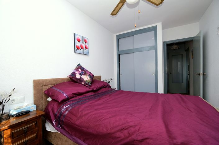 Image No.11-1 Bed Property for sale