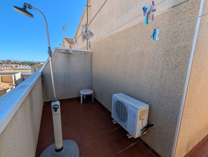 Image No.21-2 Bed Townhouse for sale