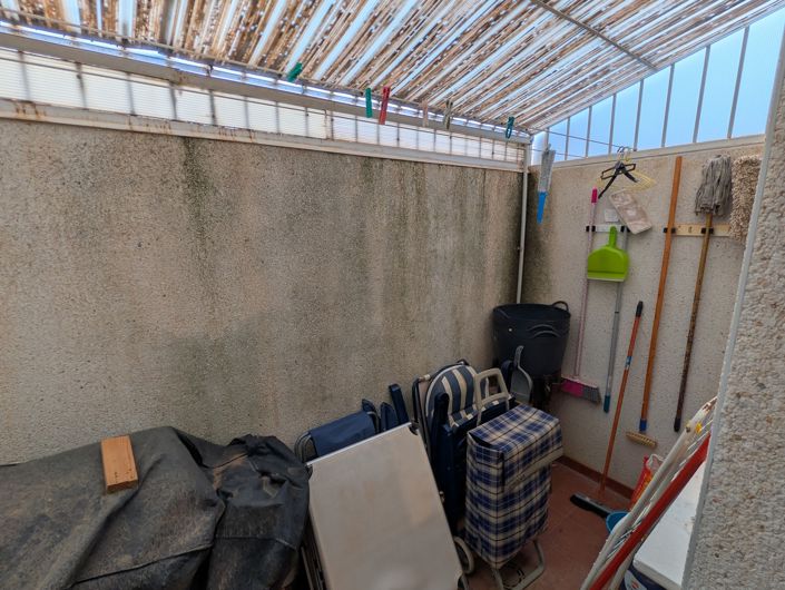 Image No.22-2 Bed Townhouse for sale