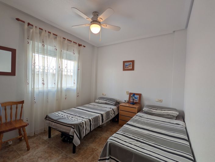 Image No.9-2 Bed Townhouse for sale