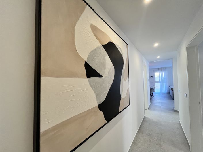 Image No.12-3 Bed Property for sale