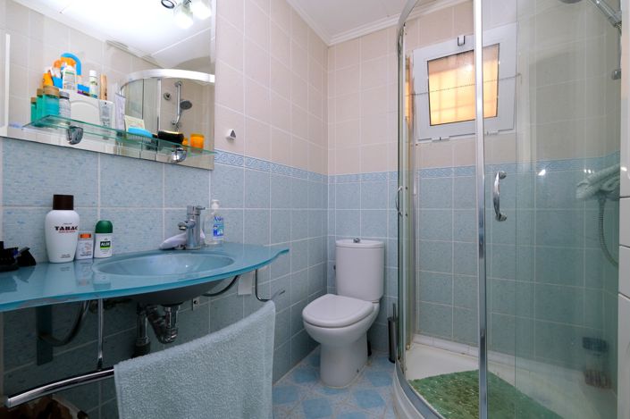 Image No.13-2 Bed Townhouse for sale