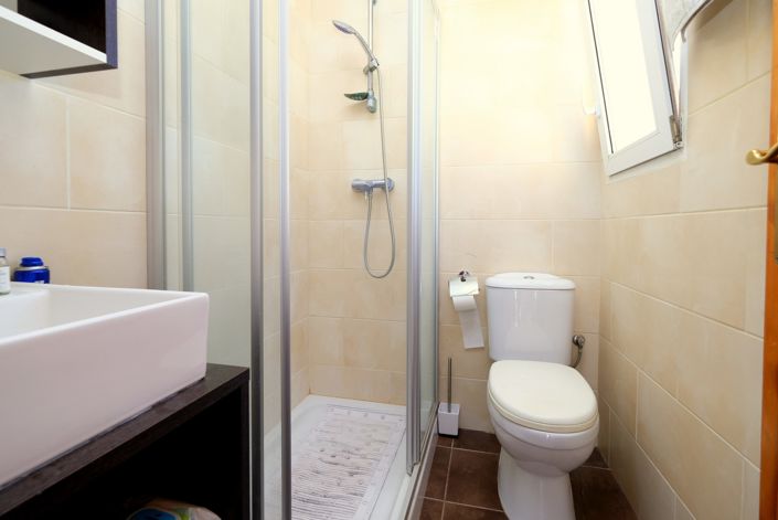 Image No.24-2 Bed Townhouse for sale