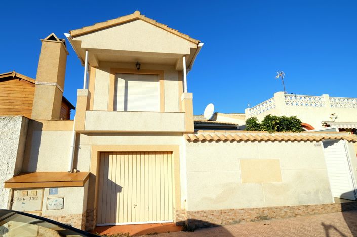 Image No.27-2 Bed Townhouse for sale