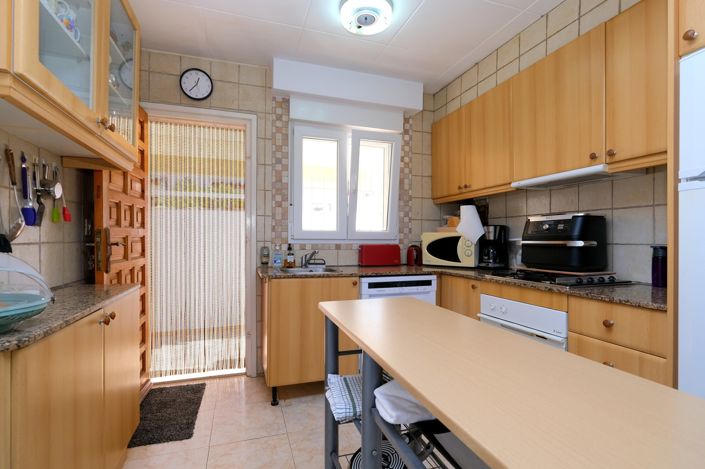 Image No.7-2 Bed Townhouse for sale