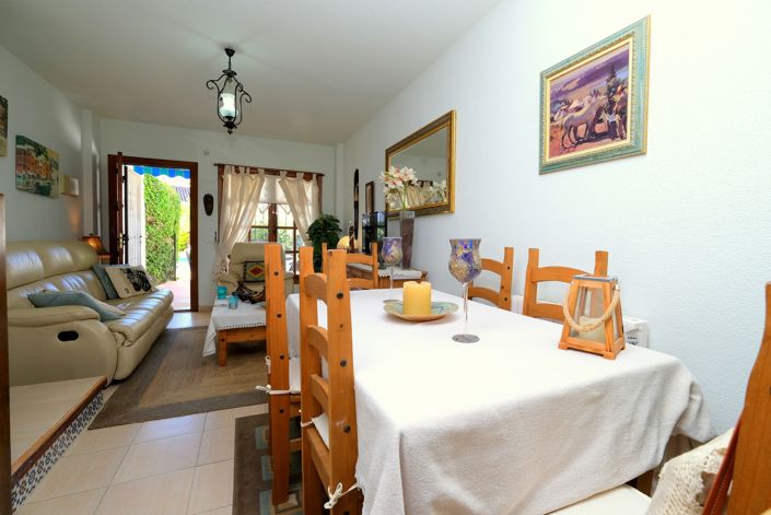 Image No.7-2 Bed Townhouse for sale