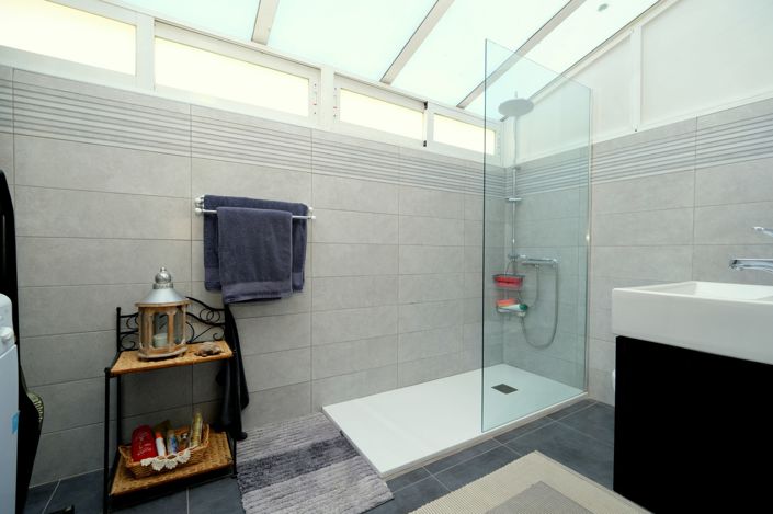 Image No.9-2 Bed Townhouse for sale