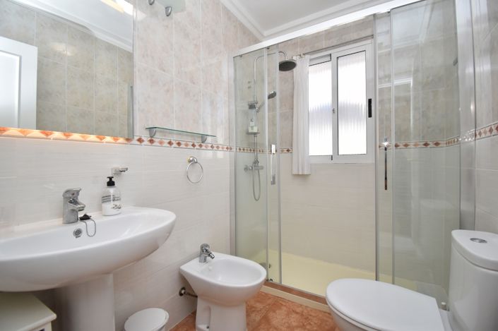 Image No.11-3 Bed Townhouse for sale