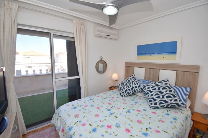 Image No.14-3 Bed Townhouse for sale