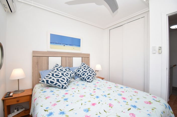 Image No.15-3 Bed Townhouse for sale