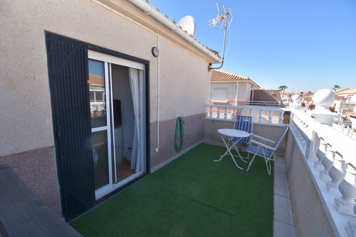 Image No.17-3 Bed Townhouse for sale