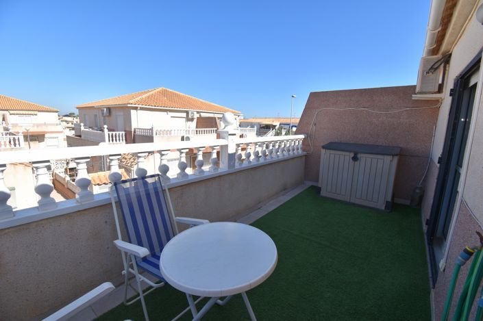 Image No.18-3 Bed Townhouse for sale