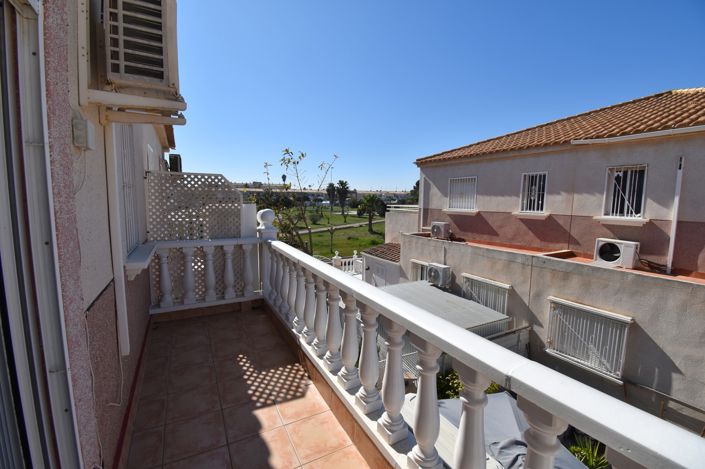 Image No.21-3 Bed Townhouse for sale