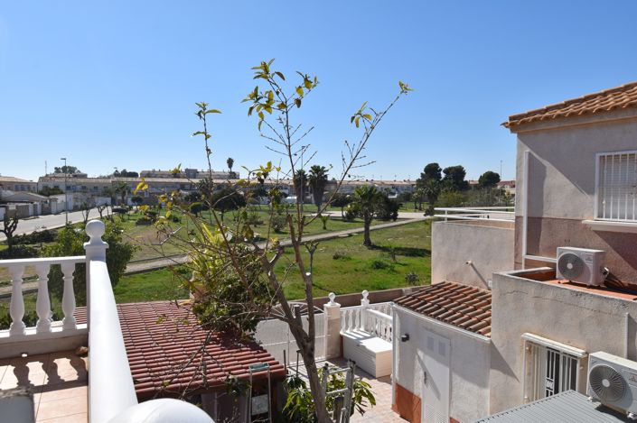 Image No.22-3 Bed Townhouse for sale