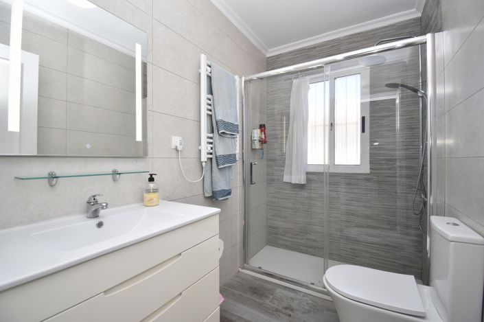 Image No.23-3 Bed Townhouse for sale