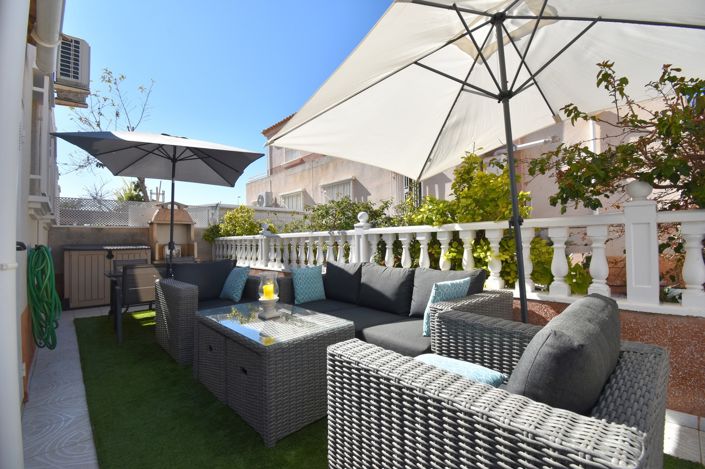 Image No.27-3 Bed Townhouse for sale