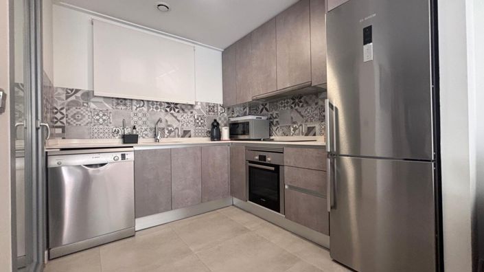 Image No.3-2 Bed Property for sale