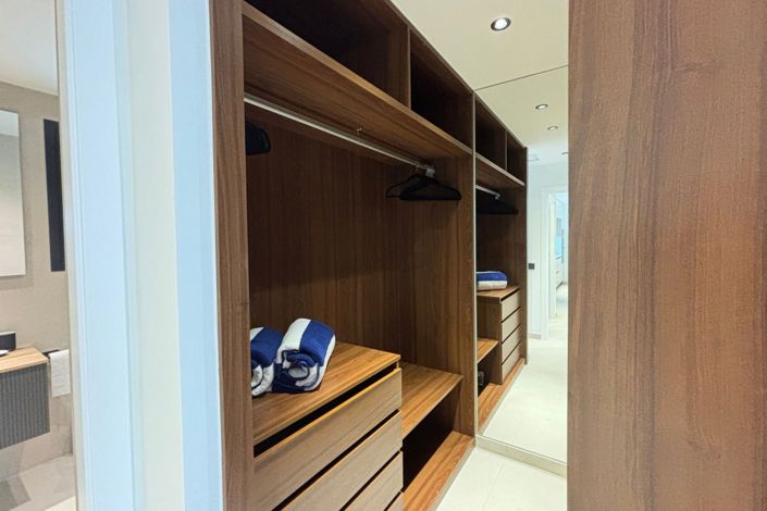 Image No.13-2 Bed Property for sale