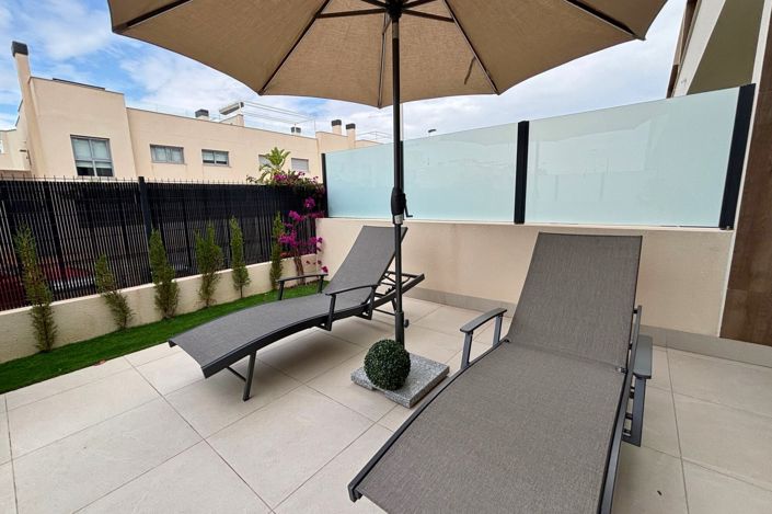 Image No.16-2 Bed Property for sale