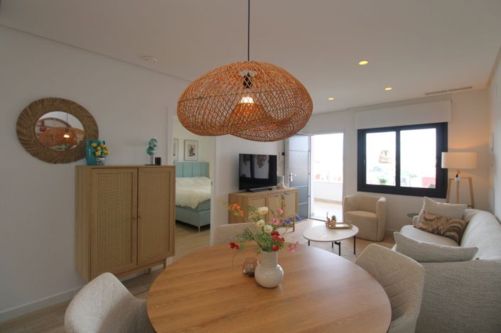 Image No.12-2 Bed Property for sale