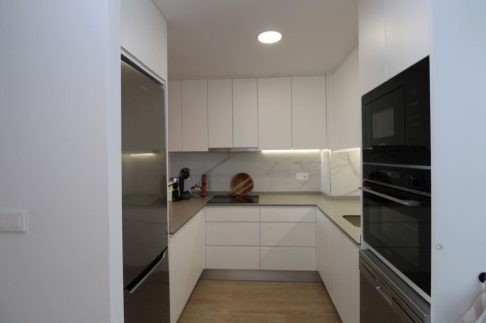 Image No.18-2 Bed Property for sale