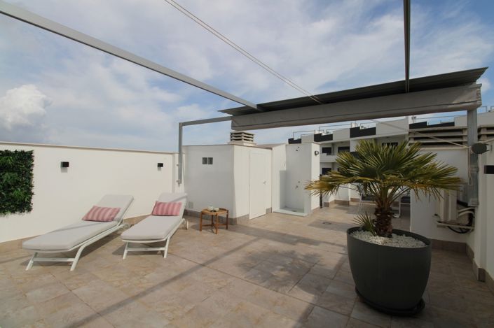 Image No.25-2 Bed Property for sale