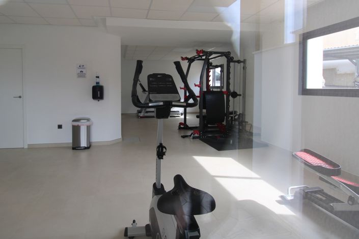 Image No.32-2 Bed Property for sale