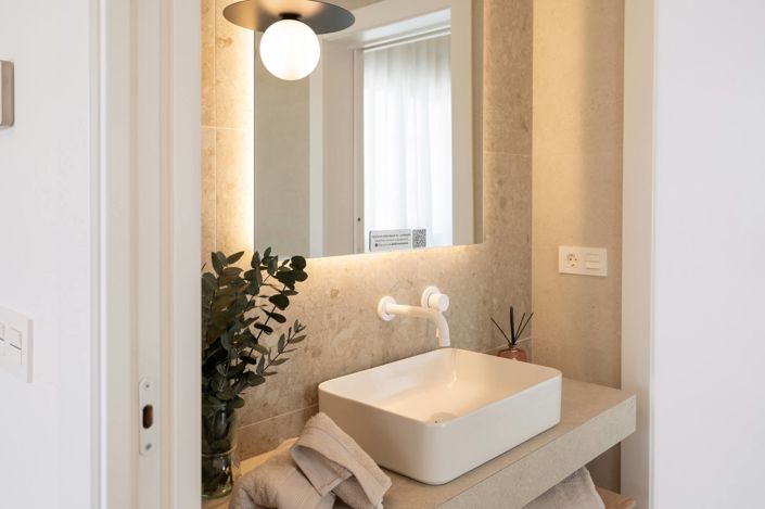 Image No.17-3 Bed Villa for sale