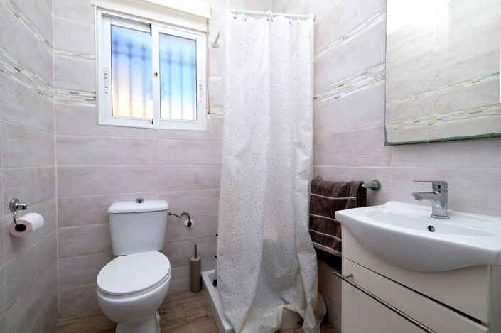 Image No.10-4 Bed Villa for sale