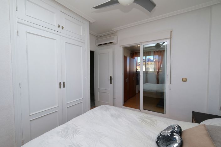 Image No.12-4 Bed Villa for sale