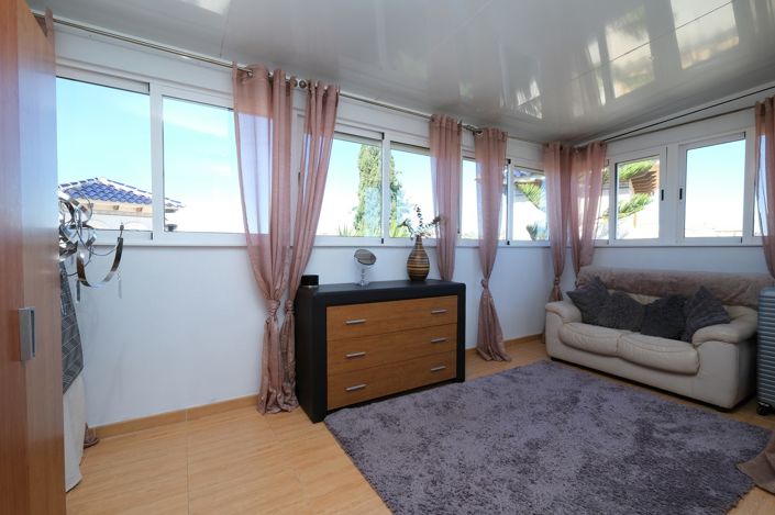 Image No.13-4 Bed Villa for sale