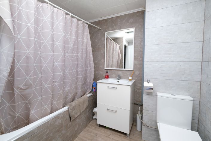 Image No.24-4 Bed Villa for sale