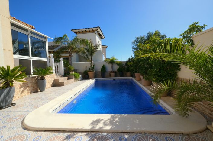 Image No.27-4 Bed Villa for sale