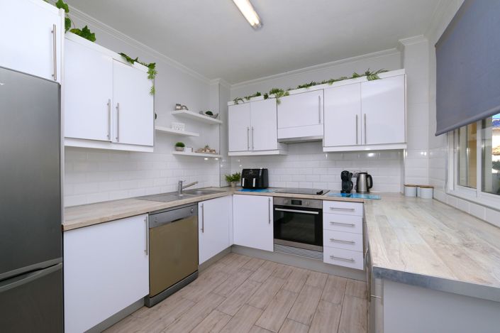 Image No.9-4 Bed Villa for sale