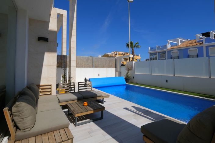 Image No.36-3 Bed Villa for sale