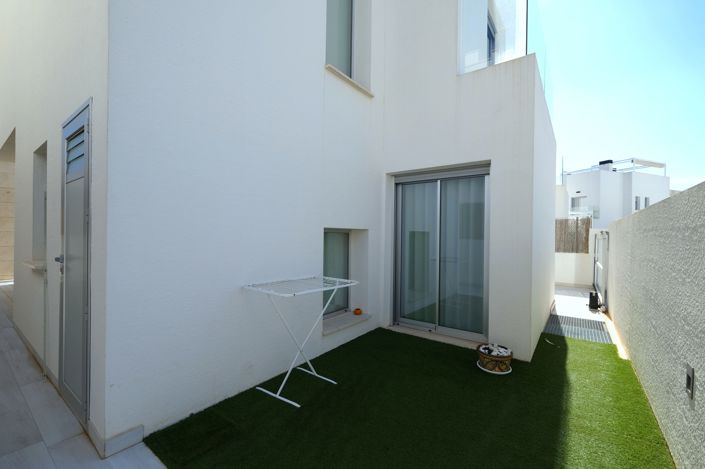 Image No.41-3 Bed Villa for sale