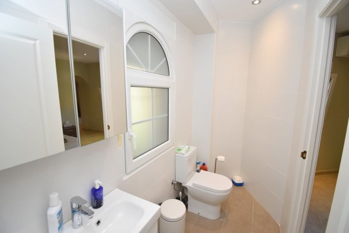 Image No.14-6 Bed Villa for sale